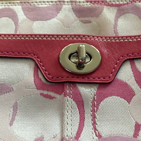 Coach Signature Pink Crossbody Purse - Picture 5 of 11